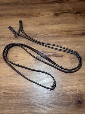 🐴 Equipe Leather Reins in Havana 🐴